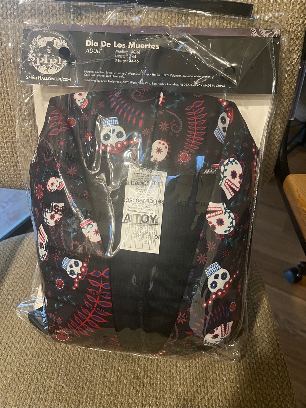 #3021**Spirit Dia de Los Muertos Skeleton Jacket Costume - Black & Red - Picture 6 of 17